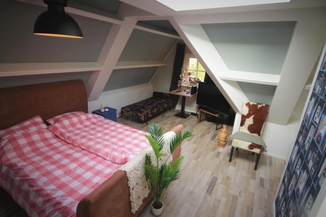 Chez Bob Bed and Breakfast Bovenkarspel Eksteriør billede